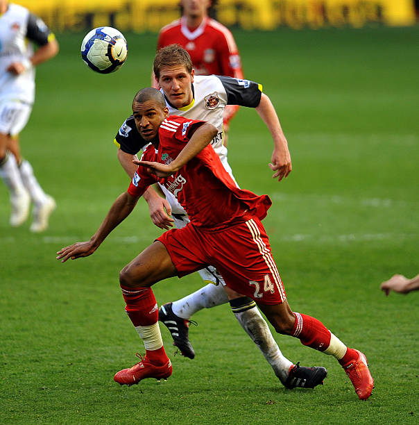 更是他们的 更是他们的